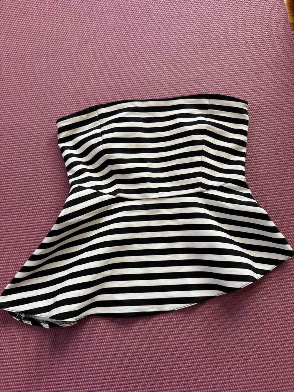 Zara Black and White Strapless Peplum Crop Top